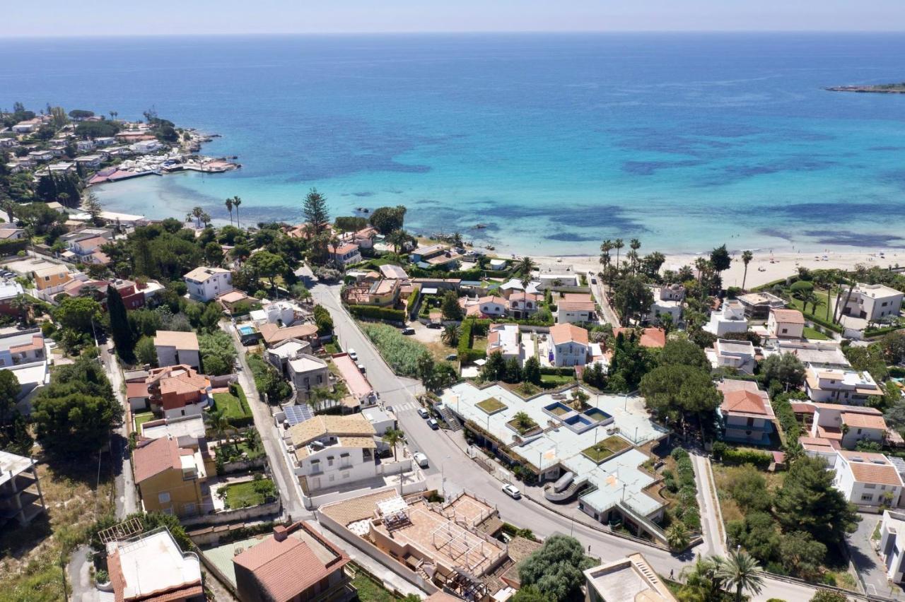 Holiday Fontane Bianche Gabriella מראה חיצוני תמונה