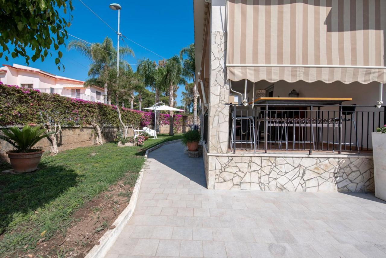 Holiday Fontane Bianche Gabriella מראה חיצוני תמונה