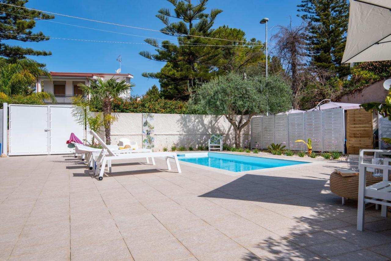 Holiday Fontane Bianche Gabriella מראה חיצוני תמונה